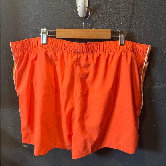 The North Face Men's Vibrant Orange Athletic Shorts - Picture 4 of 4